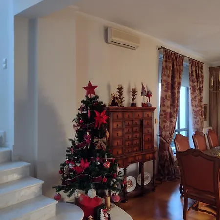 By The River Near Meteora Villa Tríkala