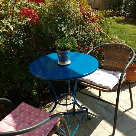 Villa By The River Near Meteora